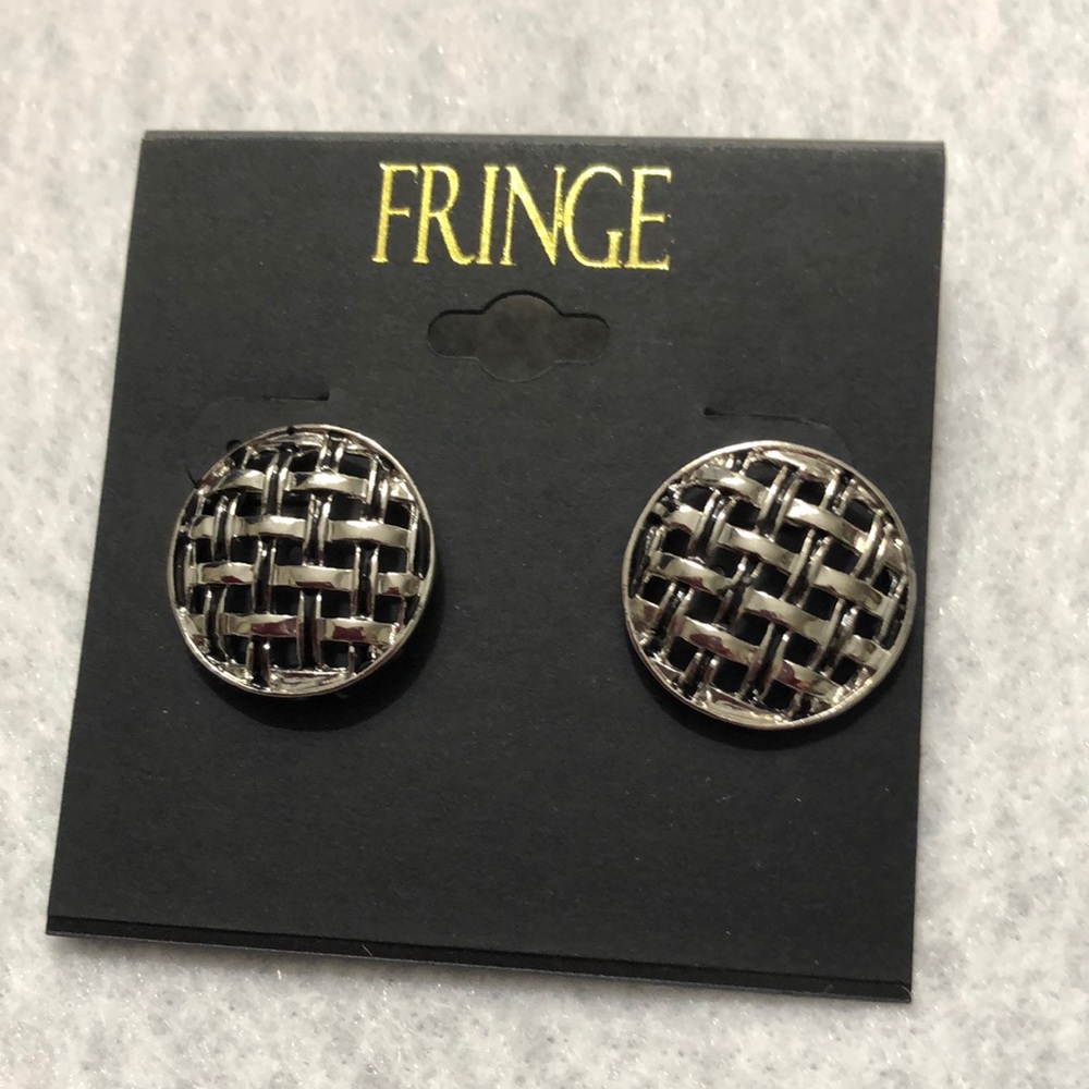 NWT Fringe Silver Tone & Black Round Earrings!!
